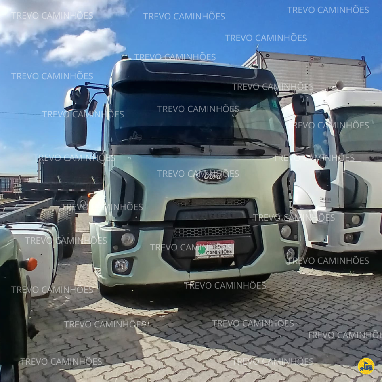 CAMINHAO FORD CARGO 3031 Cavalo Mecânico Cavalo 6x2 Trevo Caminhões - AGB ITAJAI SANTA CATARINA SC